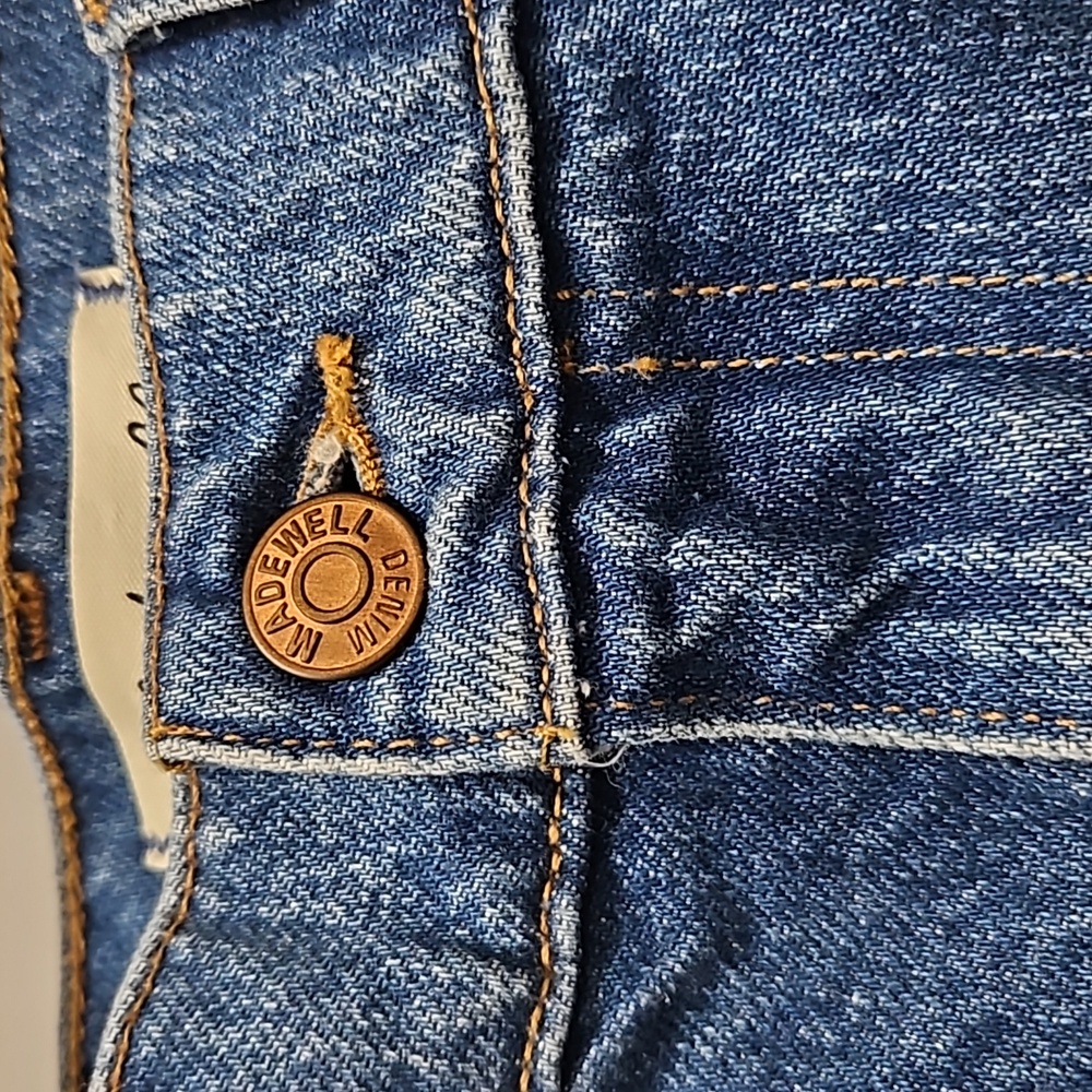 *NWT* Madewell Relaxed Mid-Length Denim Shorts - Picture 4 of 11